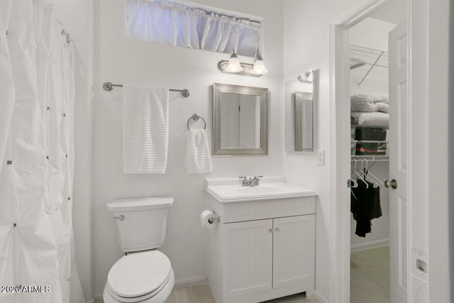 15466 W Moonlight Way, Surprise, AZ 85374