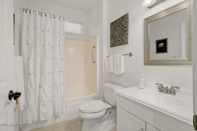 15466 W Moonlight Way, Surprise, AZ 85374