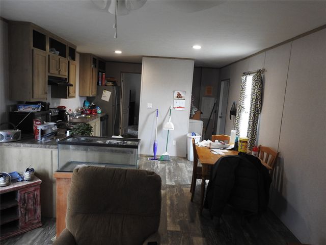 2096 Everheart Road, Bells, TX 75414
