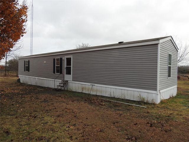 2096 Everheart Road, Bells, TX 75414