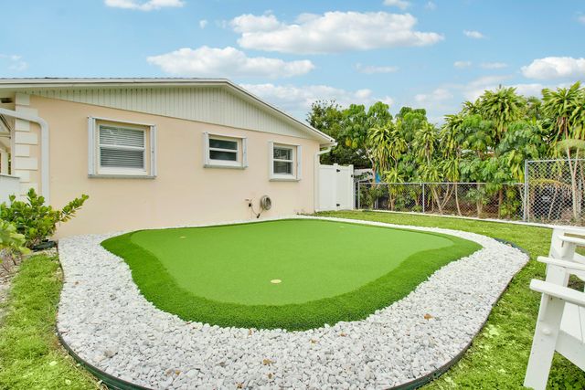 2112 Mercer Avenue, West Palm Beach, FL 33401