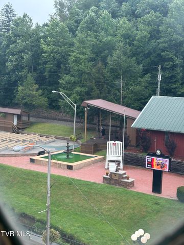 106 High Avenue, Coeburn, VA 24230