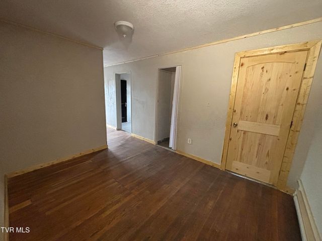 106 High Avenue, Coeburn, VA 24230