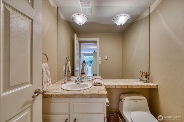 972 9th Circle, Fox Island, WA 98333