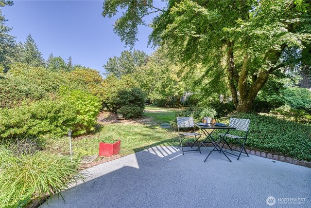 972 9th Circle, Fox Island, WA 98333