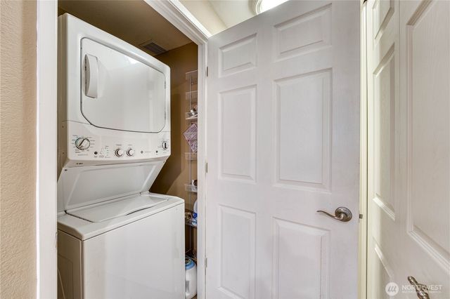 972 9th Circle, Fox Island, WA 98333