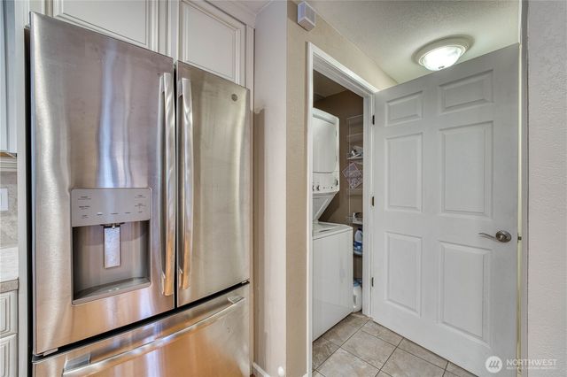 972 9th Circle, Fox Island, WA 98333