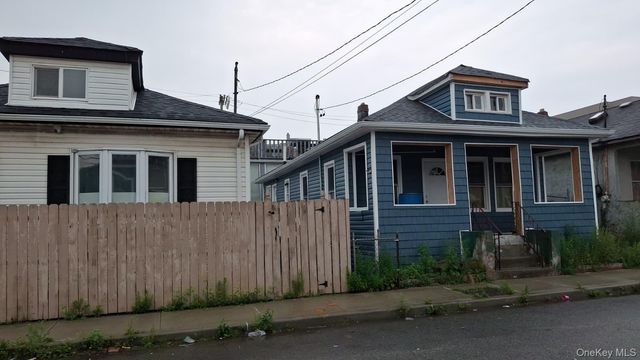 194 Beach 25th Street, Far Rockaway, NY 11691