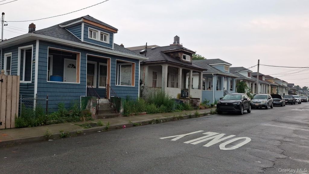 194 Beach 25th Street, Far Rockaway, NY 11691