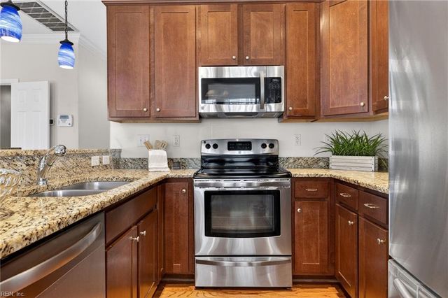 5356 Cottage CT, Virginia Beach, VA 23462