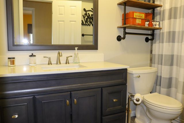 820 NW 73rd Terrace, Plantation, FL 33317