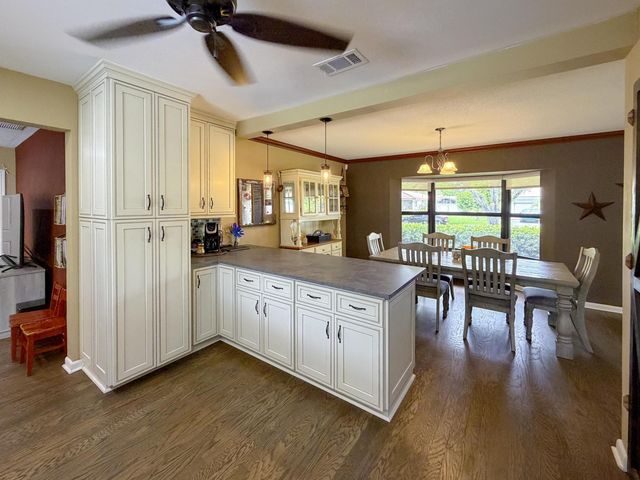 820 NW 73rd Terrace, Plantation, FL 33317