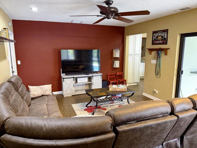 820 NW 73rd Terrace, Plantation, FL 33317