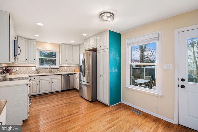 1309 ROCK CHAPEL RD, Herndon, VA 20170