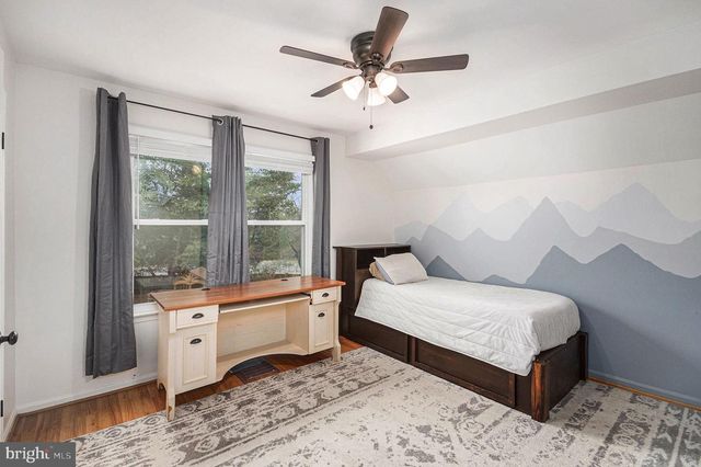 1309 ROCK CHAPEL RD, Herndon, VA 20170