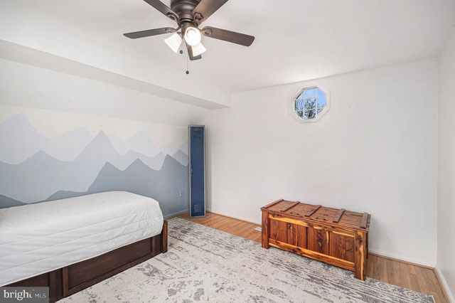 1309 ROCK CHAPEL RD, Herndon, VA 20170