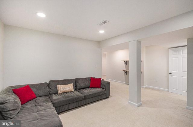 1309 ROCK CHAPEL RD, Herndon, VA 20170