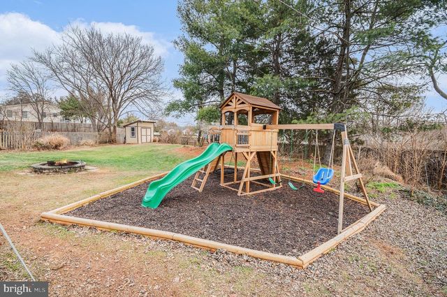 1309 ROCK CHAPEL RD, Herndon, VA 20170