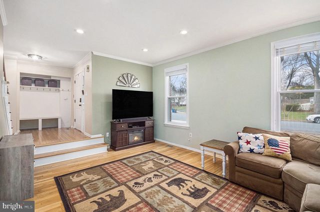 1309 ROCK CHAPEL RD, Herndon, VA 20170