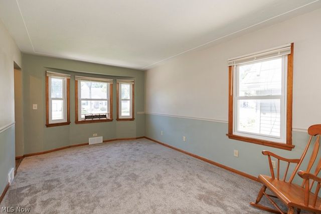 810 E Broad Street, Elyria, OH 44035