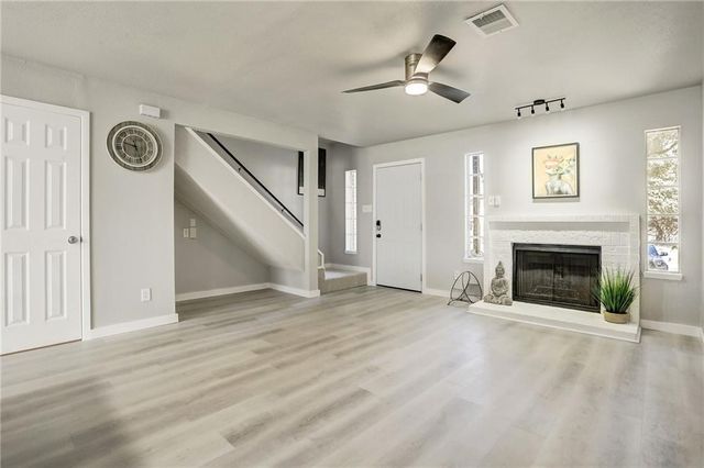 1810 River Crossing CIR A, Austin, TX 78741