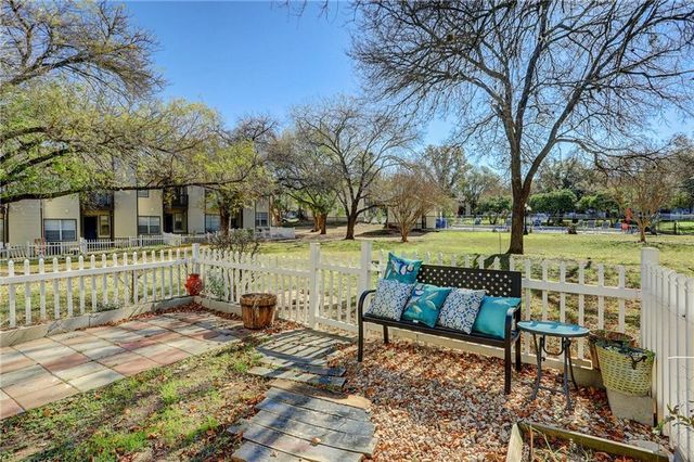 1810 River Crossing CIR A, Austin, TX 78741