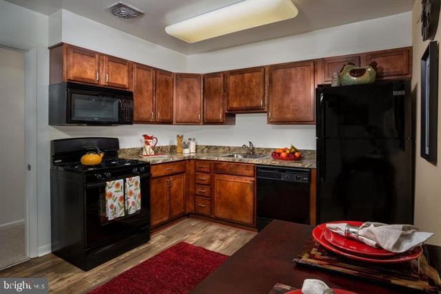 8 OVER RIDGE #4032, Baltimore, MD 21210