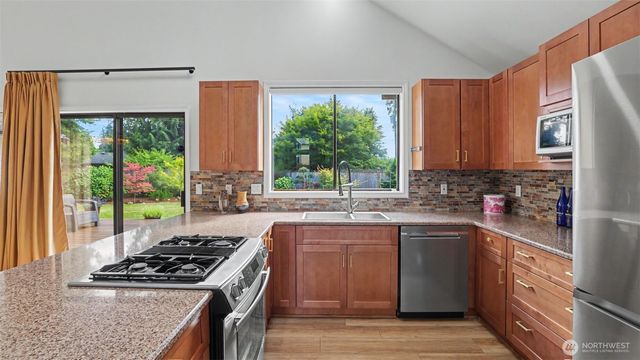 11533 SE 85th Lane, Newcastle, WA 98056