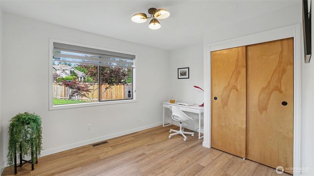 11533 SE 85th Lane, Newcastle, WA 98056
