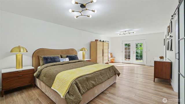 11533 SE 85th Lane, Newcastle, WA 98056