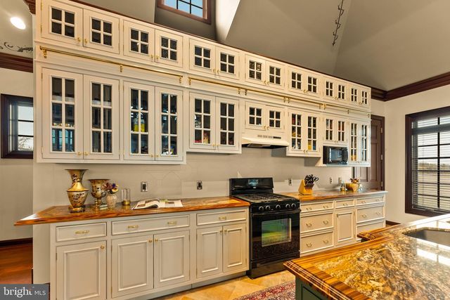 9115 CHESAPEAKE AVE, Sparrows Point, MD 21219