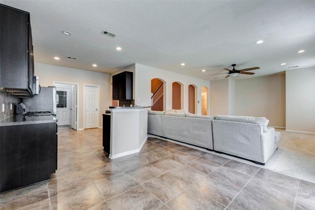 7638 Alum Lane, Baytown, TX 77521