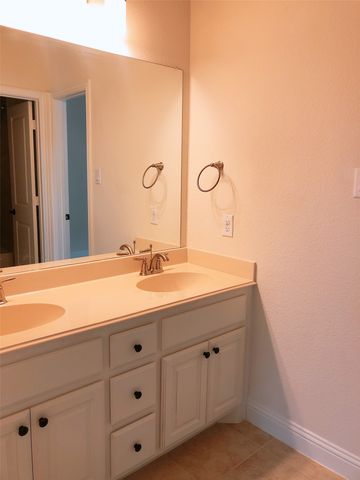 8712 Pine Valley Drive, Mckinney, TX 75070