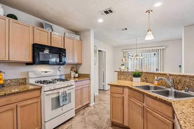 3204 Pecan Crossing, Mesquite, TX 75181