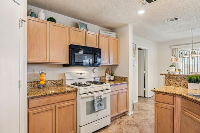 3204 Pecan Crossing, Mesquite, TX 75181