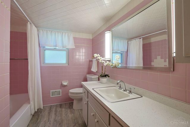 8161 Cox Road, West Chester, OH 45069