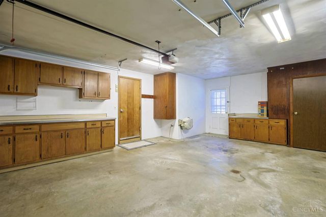 8161 Cox Road, West Chester, OH 45069
