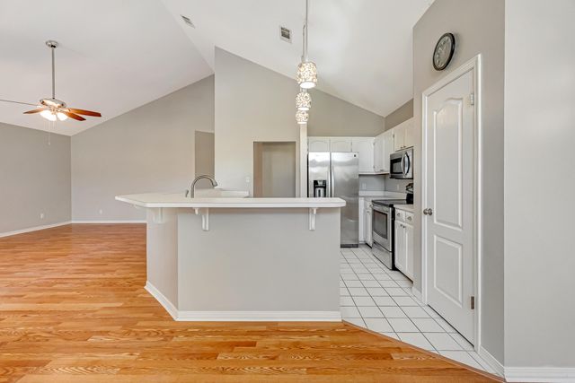 901 Shalimar Cove, Shalimar, FL 32579