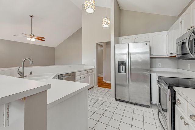 901 Shalimar Cove, Shalimar, FL 32579