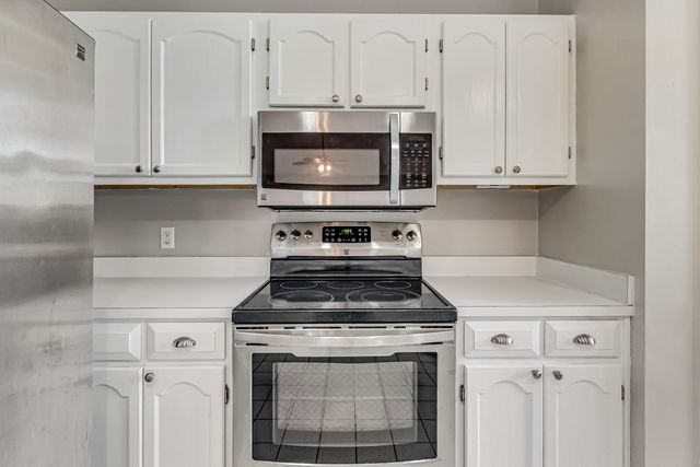 901 Shalimar Cove, Shalimar, FL 32579