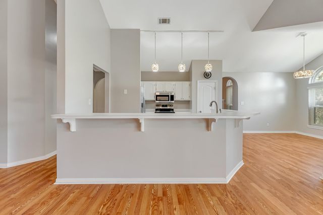 901 Shalimar Cove, Shalimar, FL 32579