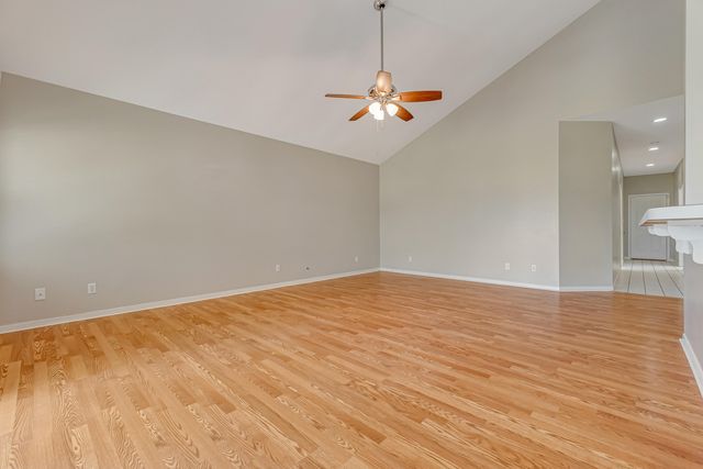 901 Shalimar Cove, Shalimar, FL 32579