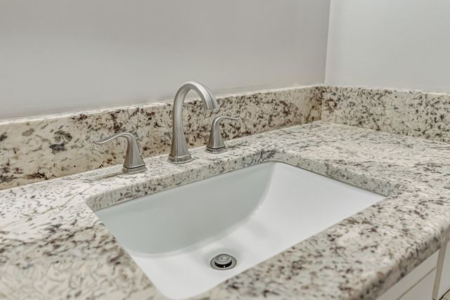 901 Shalimar Cove, Shalimar, FL 32579