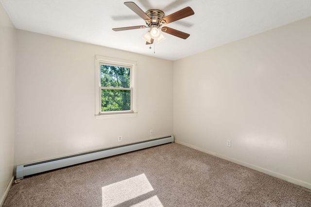 11 Ashworth Dr, Oxford, MA 01537