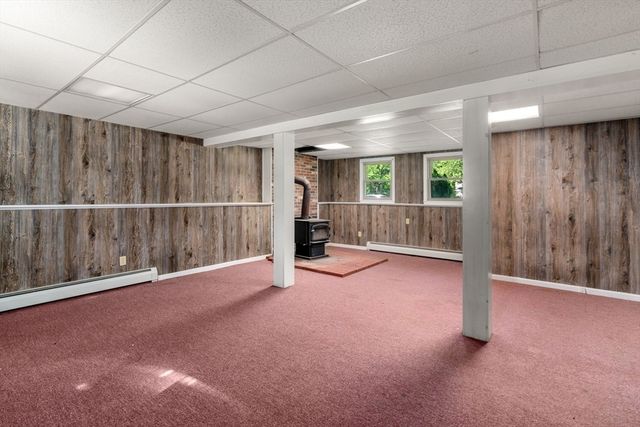 11 Ashworth Dr, Oxford, MA 01537