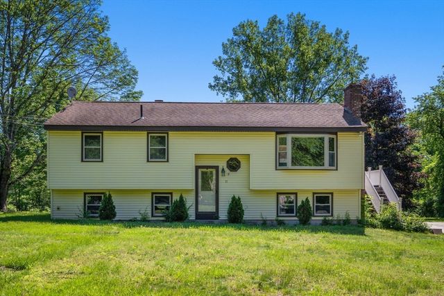 11 Ashworth Dr, Oxford, MA 01537