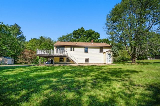 11 Ashworth Dr, Oxford, MA 01537