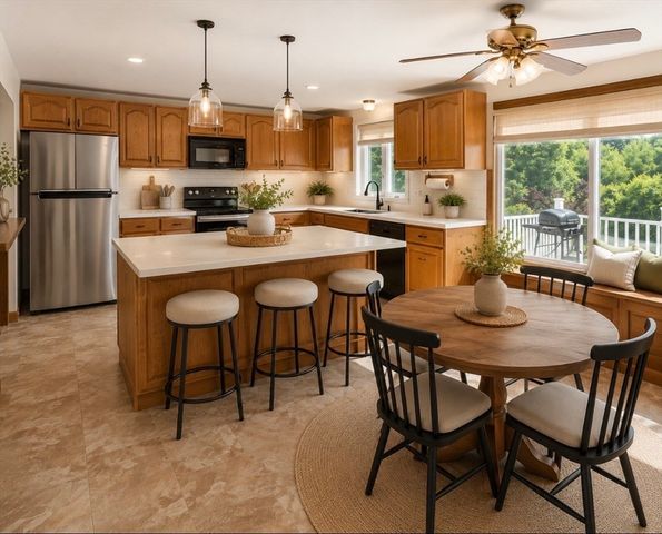 11 Ashworth Dr, Oxford, MA 01537