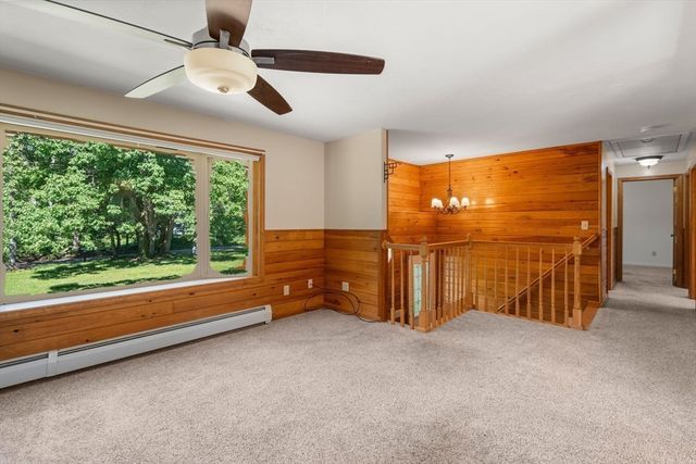 11 Ashworth Dr, Oxford, MA 01537