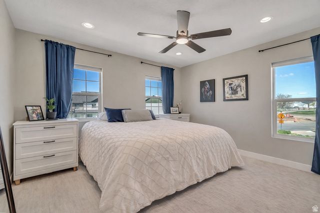 3009 S EDGEWATER LN, Syracuse, UT 84075